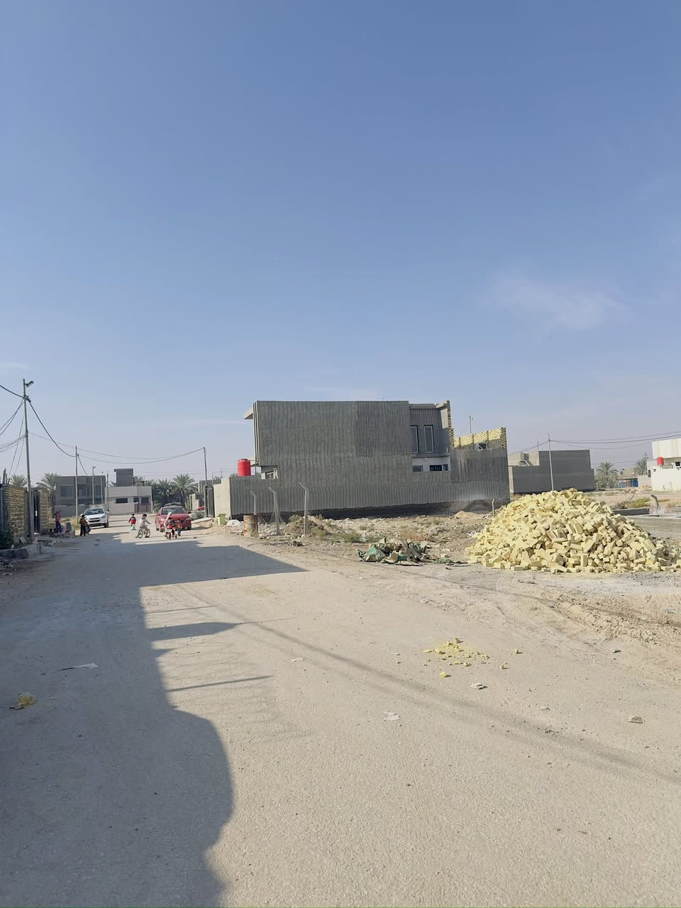 السلام عليكم
قطعة ارض للبيع المساحة (200م)(10*20)طابو زراعي سند 25
*منطقة متساوية ومتكاملة في الخدمات من تبليط وماء وكهرباء 
📍(العنوان: المعيميرة منطقة مارينا الجديدة قرب بوابة عشتار داخل شارع الجملون الرئيسي الموجود داخل المنشور)

للاستفسار الاتصال على الرقم :***********
