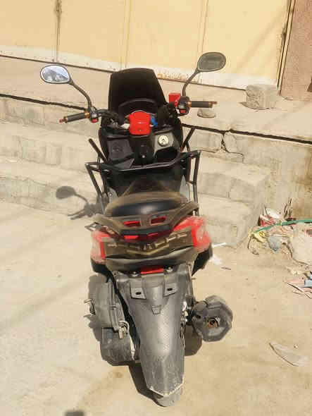 سلام عليكم دراجه موديل 2025دراجه يعني فول موصفات كامله من كلشي تأخذها وين ما تريد تطلع فول واحد ع واحد دراجه كلش نضيفه ومرتبه وما بيها نقص فقط محتاج ورايد ابيع  السعر 1100وبيهاً مجال العنوان البصرة قضاء المدينة تواصل رقم الهاتف ***********
