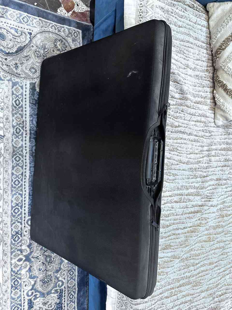 سولار  على شكل حقيبة  قياس ١٥٠. سم *٦٠ سم كامل مع الكنترول


**إذا كنت صاحب هذا الإعلان وتريد حذفه لأي سبب، رجاءا أرسل رسالة إلى الدعم الفني**