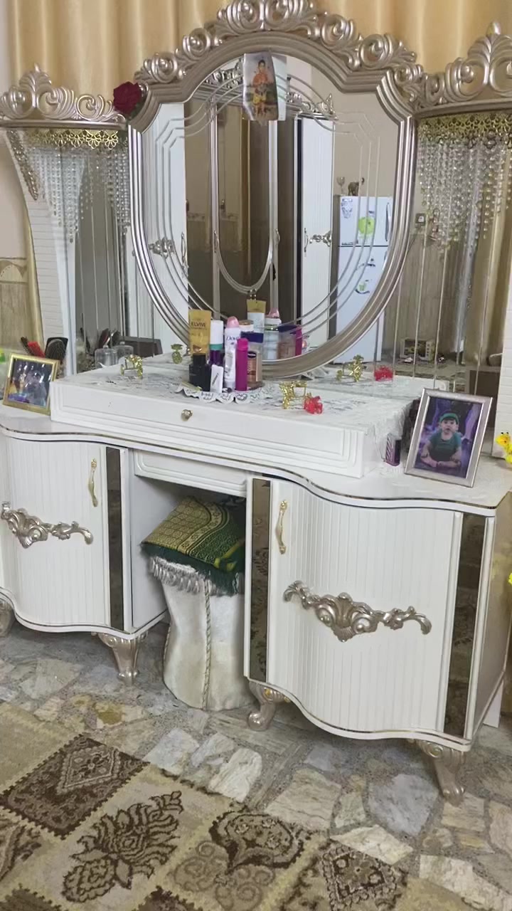 غرفه تركيه خشبه اصلي بعده جديده سعره مليونين وبيه مجال


**إذا كنت صاحب هذا الإعلان وتريد حذفه لأي سبب، رجاءا أرسل رسالة إلى الدعم الفني**