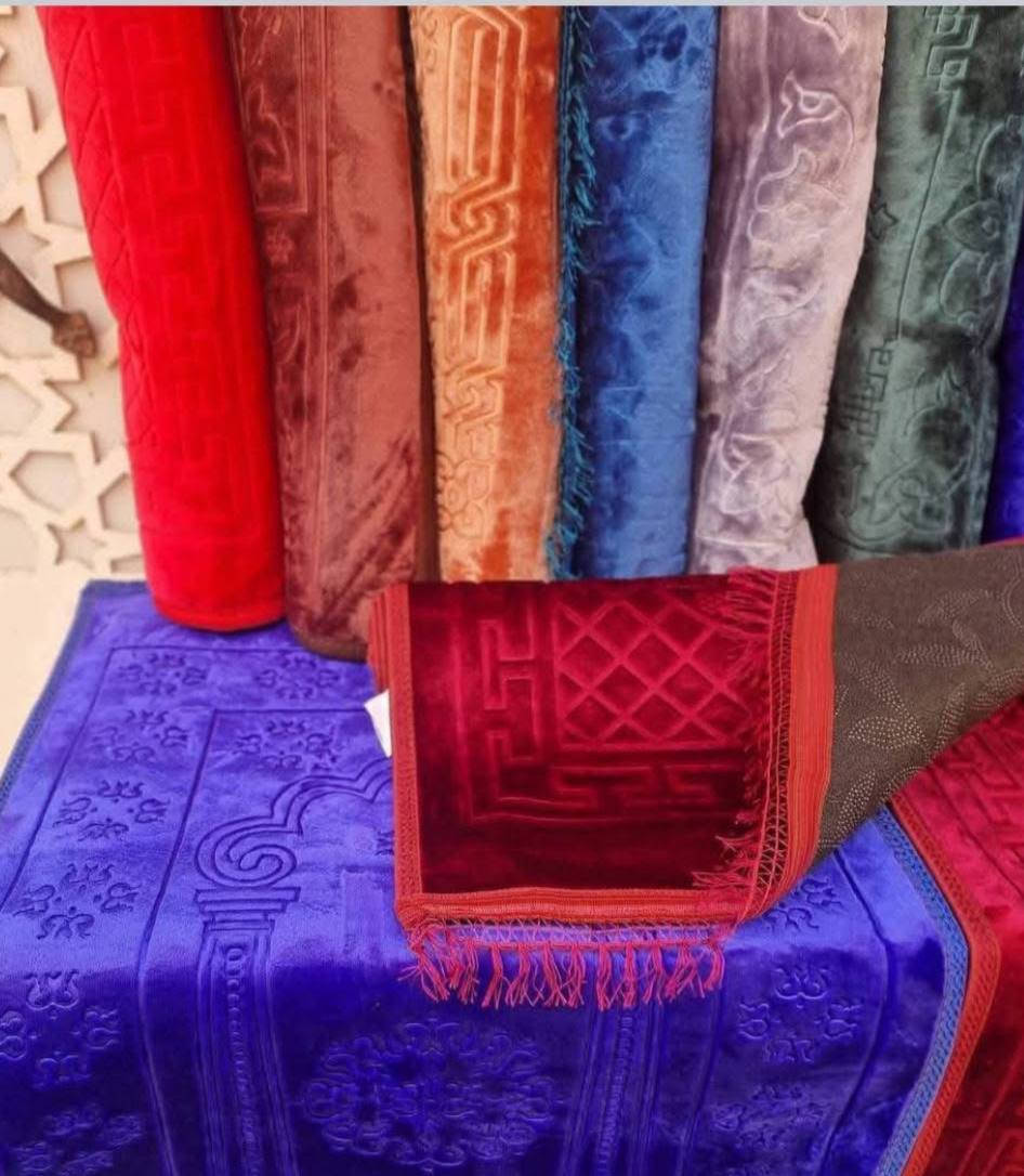 جبنالكم سجادة صلاة فخمة وناعمة 🌙

ألوان مميزة وجودة عالية 👌  
ناعمة ومريحة بالصلاة 🤲  

طباعه اسماء على سجادة♥️

ضروري تكون عند كل شخص
من ارقة الهدايا الي ممكن تقدموها ، وتحصلون بيها اجر الكم ولصاحب الهديه ، تخيل ع كل ركعه وانت تحصل اجره 
+ موجود بوكس هدايا راقي للتغليف

سعر السجادة {6}

سعر طبع الأسم { 6 الاف}

طبع اسم مع عبارة {7الاف}

مناسبه لعيد الام 🥰


**إذا كنت صاحب هذا الإعلان وتريد حذفه لأي سبب، رجاءا أرسل رسالة إلى الدعم الفني**