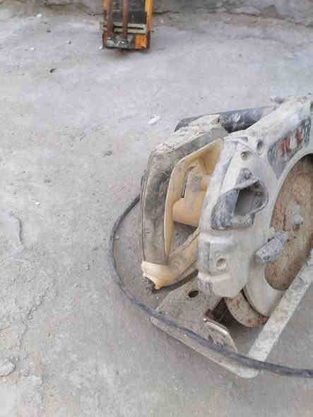 كوسرة    ومقص سيراميك انجيكو للبيع  مكاني ابو الخصيب رقمي ***********
