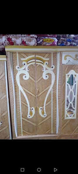 غرفه نوم البيع اخشاب 
المكان البصره المعقل السكك
سعر 650 

رقم الهاتف ***********
