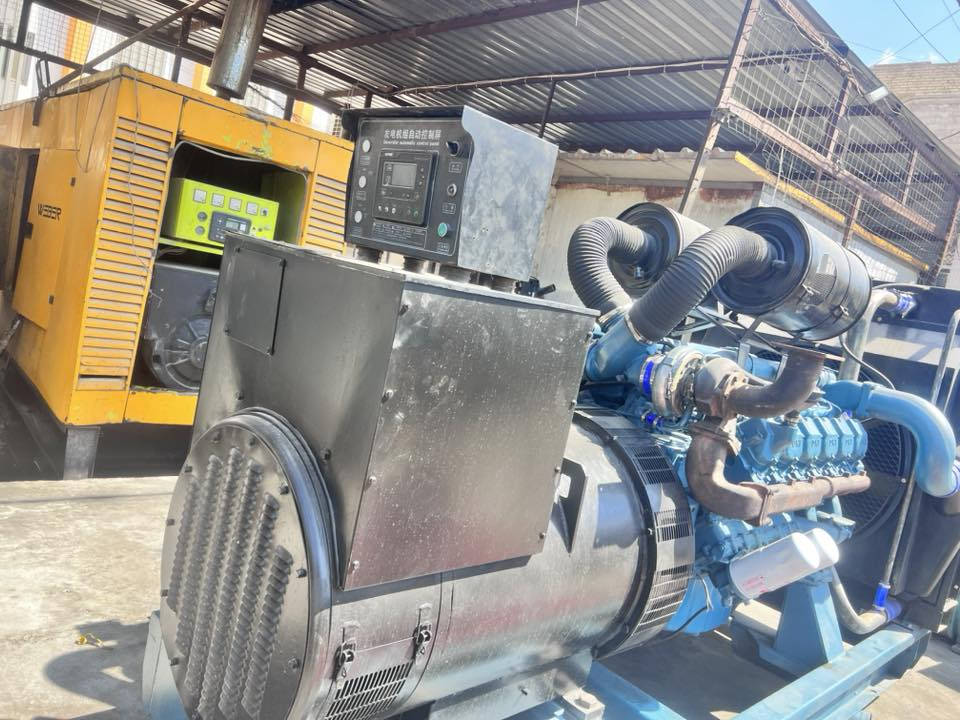 دايو12 بم كهرباي  بلادي
توليد650 كيفي بلادي 

لمولدشرط لحمل1500 

بغداد ***********

***********
