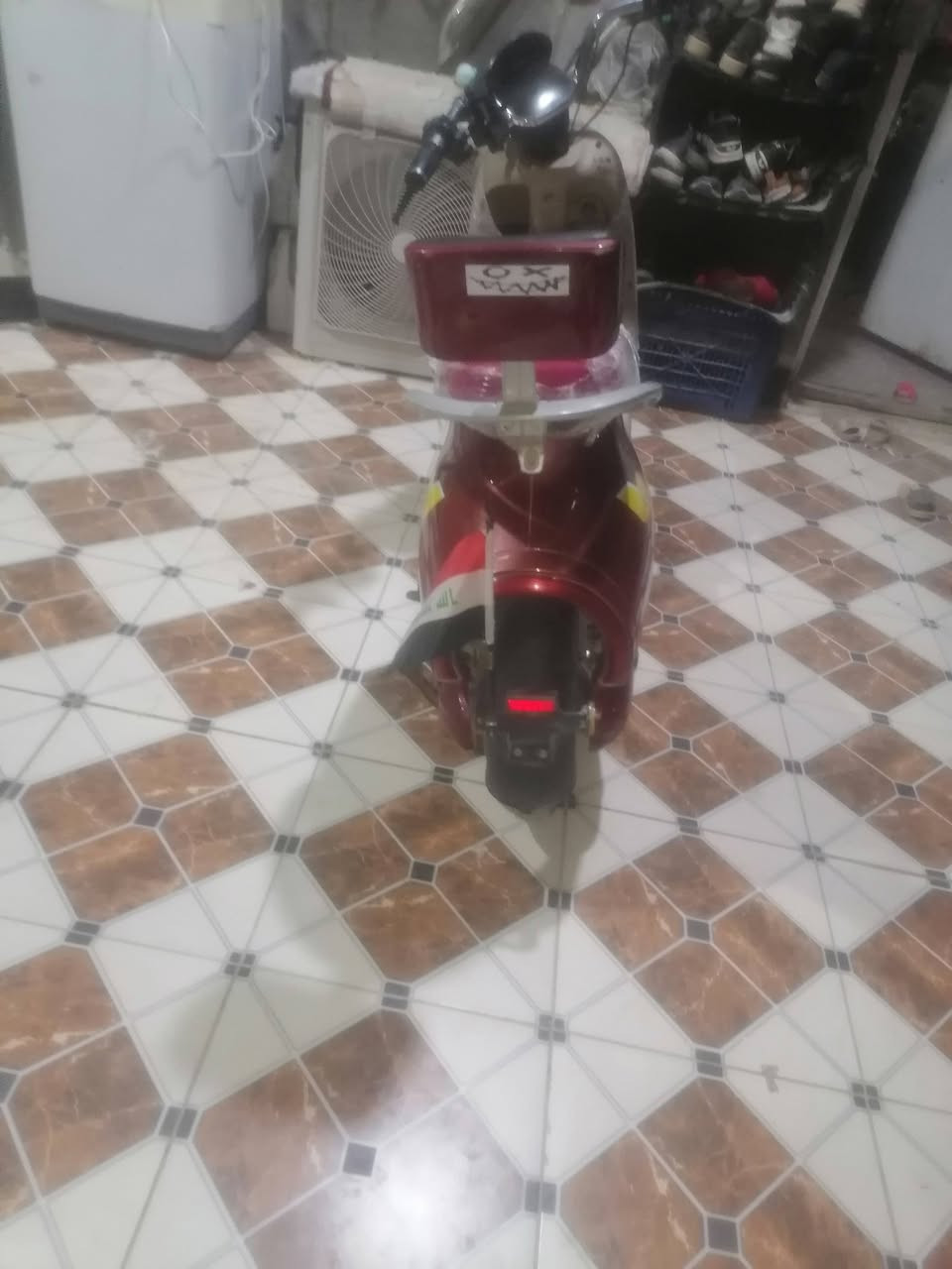 سلام عليكم دراجات شحن جديده حلوه حجم 14 بس البطاريات تعبانه بس الدراجه كلش جديده عنوان البصره القرنه      الرقم ***********  السعر ١٥٠
