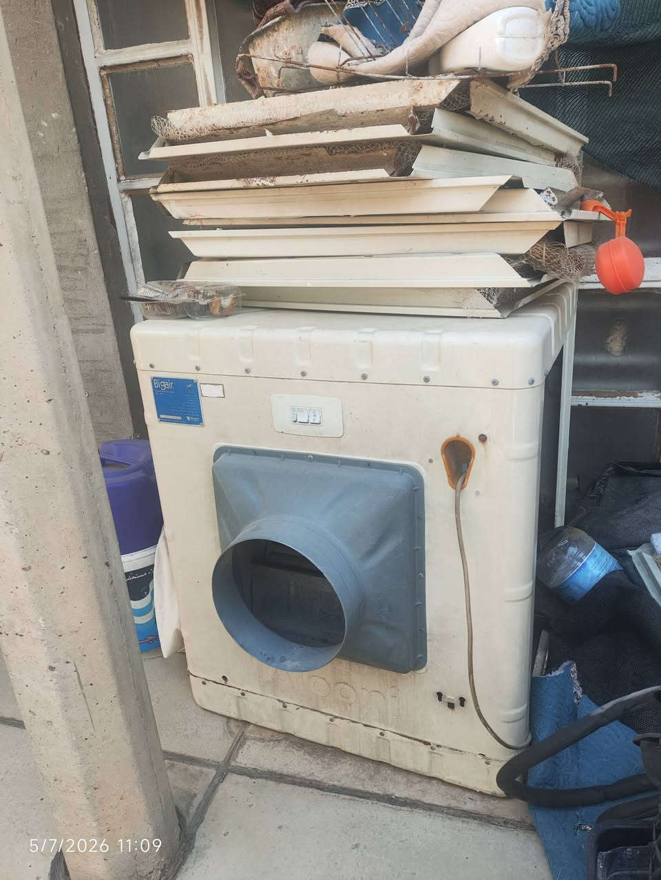 للبيع /
مبرداات جميعا ع 250الف وقابل للتفاوض
حجله 90الف وقابل للتفاوض 
للاستفساار /*********** مراسله واتساب
