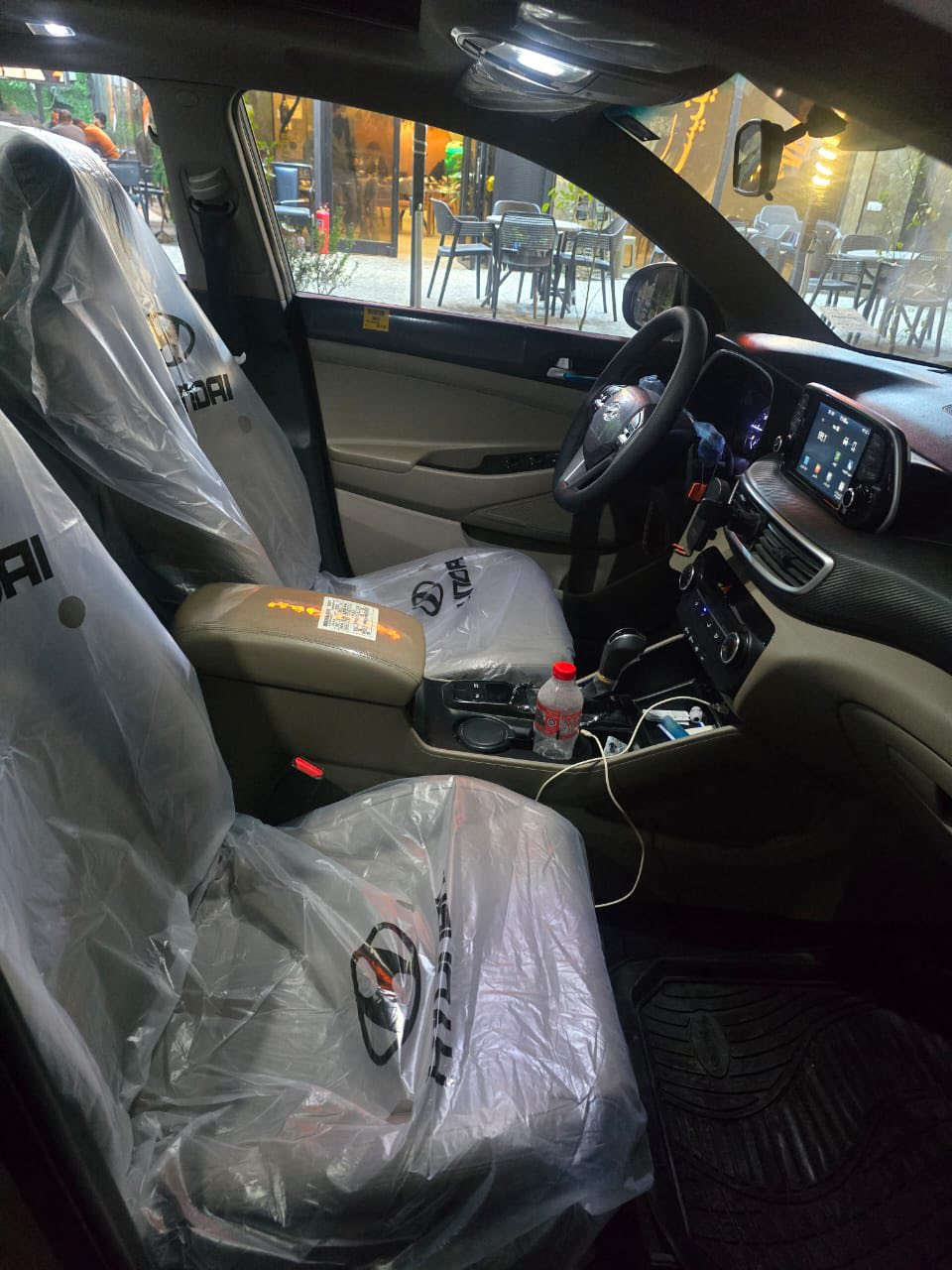 توسان موديل 2019 فول موصفات رقم بغداد بسمي ماشيه 48  مكفوله كفاله عامه بس بيهه بارد باب خلفي رقم الهاتف *********** 
السعر 205
