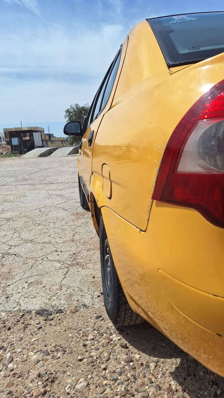 سلام عليكم اخوان سياره طيبه للبيع 2015 سياره نضيفه وجاهزه مصفره هيه وغرامات سنويته ل 27 سياره نضيفه من كير و محرك حداديه وصدر امامي و خلفي تبريد شغال بس نقص غاز كهربائياته شغاله سياره نضيفه و جهازه المكان كربلاء طوريج السعر 35 وبيه مجال استفسار رقم ***********
