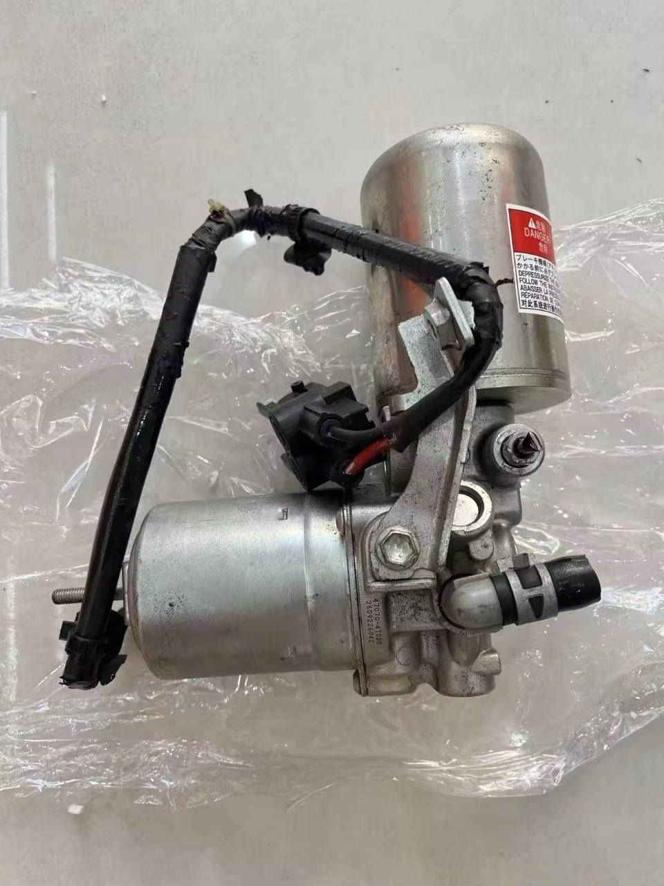 صيانة أبريك 🚦
لاند كروز  لكزس برادو باجيرو 🚙
العنوان : بغداد / ساحة الطياران 📍
 اكو خدما يجوك البيتك يشتغلولك سيارتك 🏠
للإستفسار الإتصال الرقم'' | ***********
