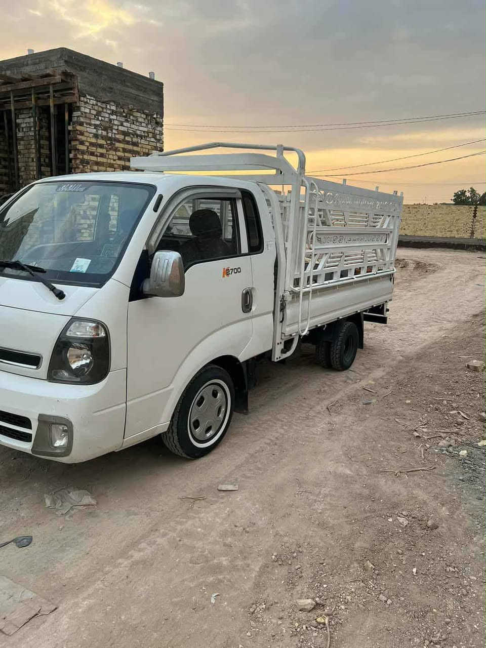 كيا موديل 2015 نظافة فول، أريد مراوس بفحل موديل 2024. فقط مراوس ما ابيع. ***********
