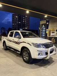 هايلوكس • ٢٠١٣ • اوتوماتيك