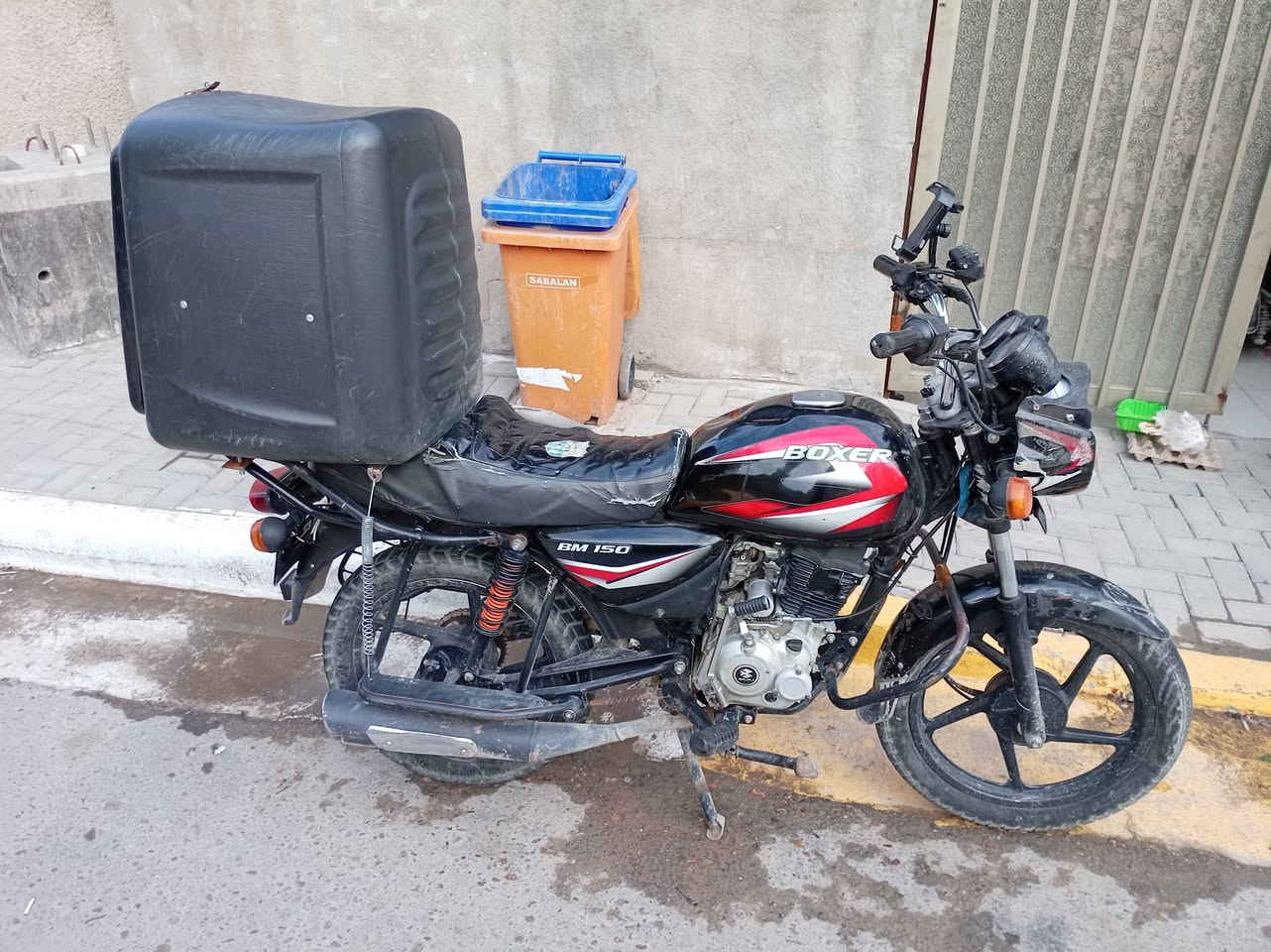 سلام عليكم دراجه بوكسر ٢٠٢٢ دراجه جهزه برغي نقص مابيهه ميكنه مكفوله شاصي مكفول دراجه بدون أوراق السعر ٨٥٠الف وبها مجال مكاني الشعب ***********
