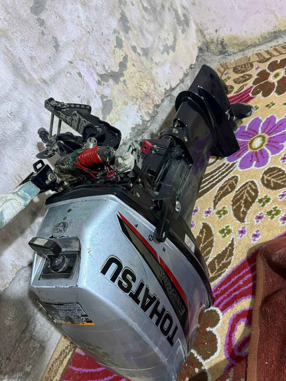 سلام عليكم مكينه ١٨ للبيع مامفتوح برغي السعر مليون و٧٠٠ التواصل علا رقم ***********
