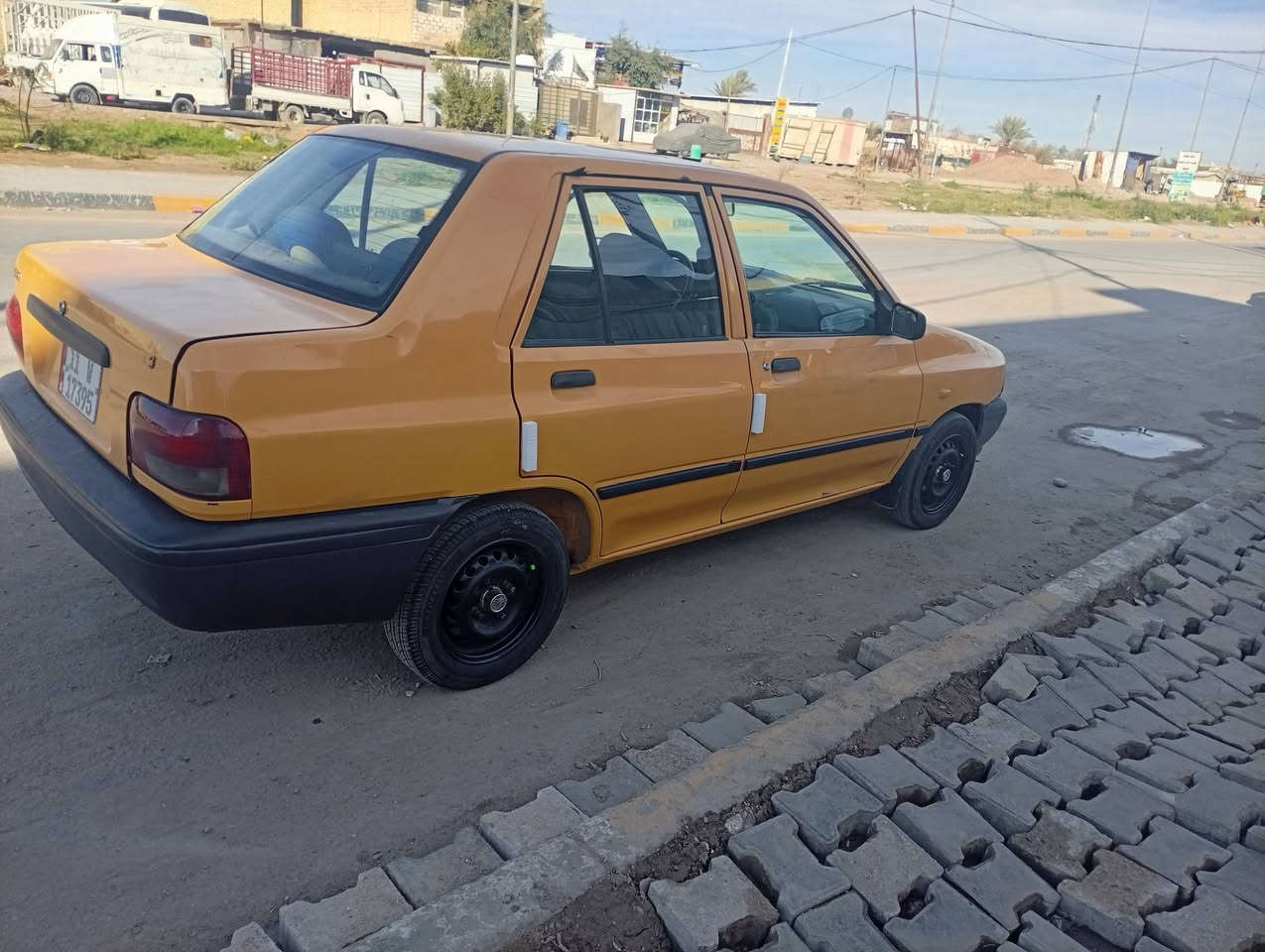 السلام عليكم عندي سايبه للبيع مديل 15سياره لا ضربه ولا صبغ ولا تبديل كير ومكينه مكفوولات تبريد شغال صدر امامي خلفي كهربائيات كلهه شغاله سياره جاهزه للشارع تحويل ثاني يوم مكلف بل نشر اتصل علا الارقام ***********/***********
