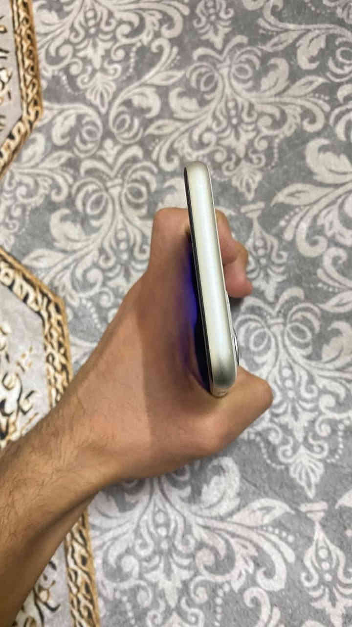 ايفون 11
ذاكره 128 
بطاريه 78 
شاشه 3 خيارات 
فيس ايدي شغال صوت اتصال انترنيت فول 
للبيع او مراوس بانفنكس نوت 50 برو حصرا 
هاتف ***********
