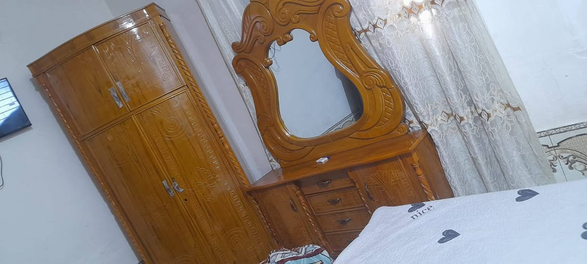 غرفة نوم جديده صاج ضخمه 6بيبان
مكان البصره الهارثه 
رقم ***********
