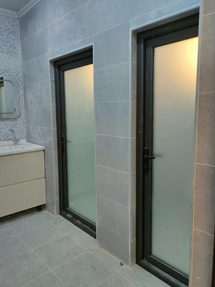 السلامً عليكم 
عروض معمل الضياء المركزي 🔥
مخفضة واسعار مناسبةً 
✳️يعلن عن توفر شبابيك +ابواب Pvc ضمان ١٠ سنوات 
✳️وتوفر الالمنيوم السلايت والمفصلي 
✳️والمحجرات الجام واللمنيوم والفايبر كلاس 
✳️والجام الدبل والجام التك 
رقم الهاتف ***********
