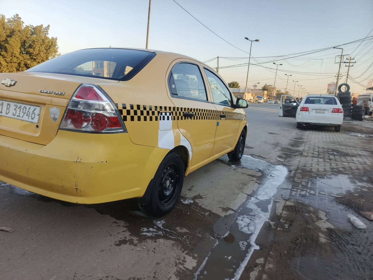 سلام عليكم افيو موديل 2011مال شركه العامه مكينه مفتوح كير اوتماتيك جاهزه من كلشي بيهه صبغ 3قطع خير من الله حداديه جديده زوج تايرات جدد تبريد تتفئه كله شغاله بيهه بدايت تبخير السعر 55وبيهه مجال قليل مكاني بغداد الكراده ***********كهربائيات كلهه شغاله ترايهه كلش حلو جام كهرباء
