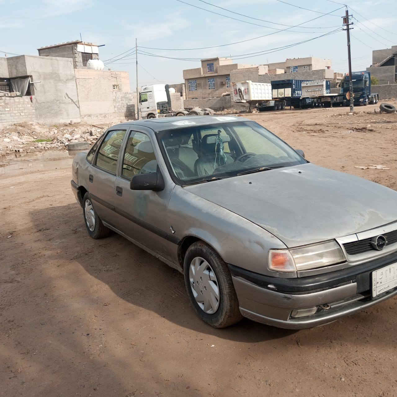 السلام عليكم اوبل فيكترا نضيفه حلوه السياره بلادي تبريد موديل 1995داخل حلو لون فضي لا ضربه لا كصه السياره جاهزه كهربائية كله شغاله محرك 2000 اوتوماتيك ابطاين جدد دشبوب جديد محرك وكير ابلادي تايرات جدد السياره انشالله ربع ما اذب عليه السياره مكان السياره بغداد ابو غريب ابو منيصير ***********/***********
