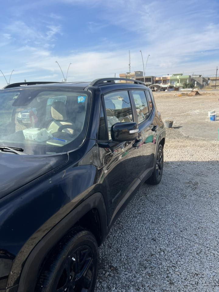 جيب ٢٠١٨ بصمه حساسات سيارة حلوة كير مكينه خير من الله مكفولة من الضربة طخات بسيطة فقط رقم بغداد باسمي 
مكينة ٢٤٠٠  سيارة جاهزة مابيها نقص 
سعرها 135 بيها مجال بسيط للشراي 
***********
