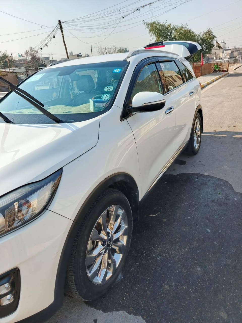 السلام عليكم
سورنتو خليجي موديل ١٨

بغداد مشروع وطني ماشيه ١٠٥ مواصفات الخليجي معروف بصمه +أبواب + صندوك كشتات جلد كشن السائق كهرباء كامره تحكم فول 
السونار موجود بلمنشور فقط الجاملغ الخلفي بيه صبغ ايضا المحرك مفتوح اخوان الكل يعرف محرك السورنتو يصير بيه رخاوه بلكورات اني صار عدي نضوع دهن من الكورات ونطريت افتح المحرك  الله يشهد اي قطعه متبدلت منه فقط واشرات الكازكيت ورجع زيرو 

السياره بسمي مكان السياره بغداد الحسينيه 

***********

السعر ٢٤٠
