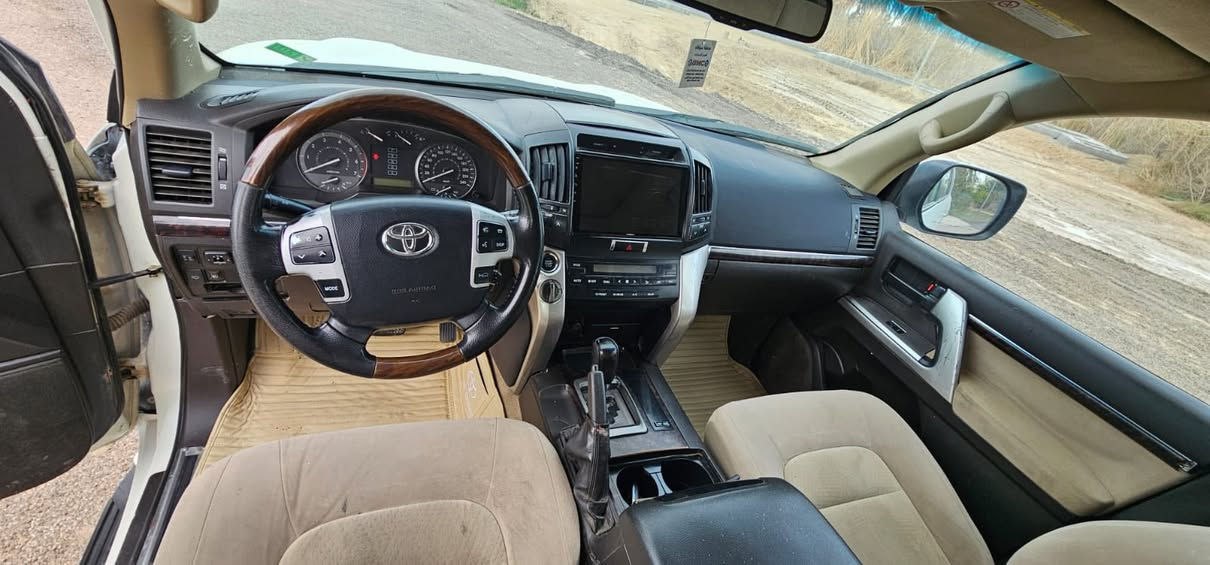 ياالله السلام عليكم
لاندكروز جكساره للبيع او مراوس 
موديل 2011
رقم صلاح الدين مميز
السياره بيهه صبق احزام بدون سقف السياره جديده خير من الله
مكينه 6سلندر جديده ممفتوحه
تحويل مباشر
السعر255اوبيهه مجال
رقم الهاتف ***********
***********
