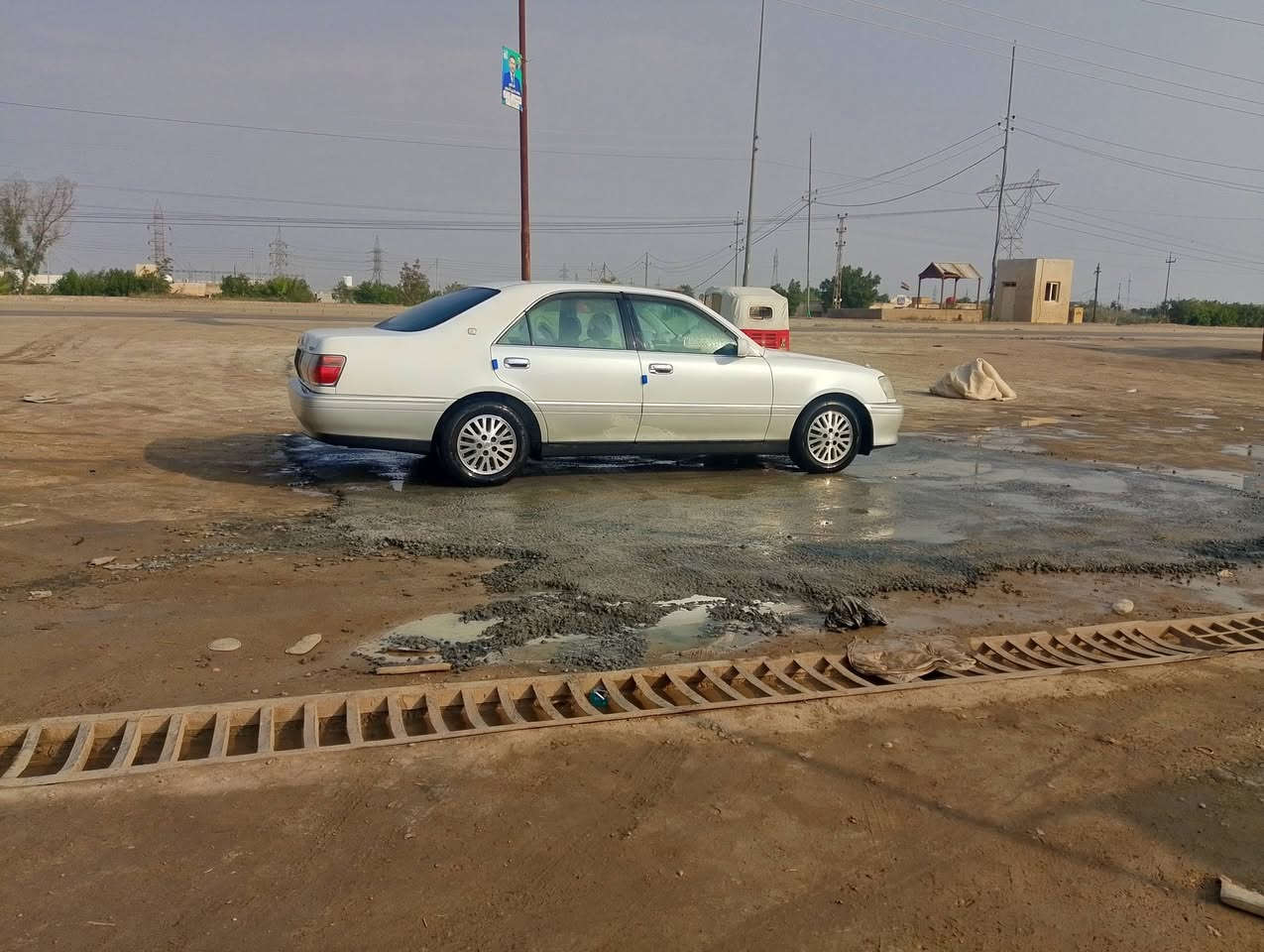 سياره كروان (ملكة) مديل 2001  ادوات "  متوامه رقم سليمانيه طبق الاصل
كصه قماره فقط والباقي كفاله عامه 
* شاصي 75 " تخم تاير  حداديه جديده وتبريد مكينه( ديفور الكبير) 
العنوان ميسان 
الاستفسار / اتصال ***********
