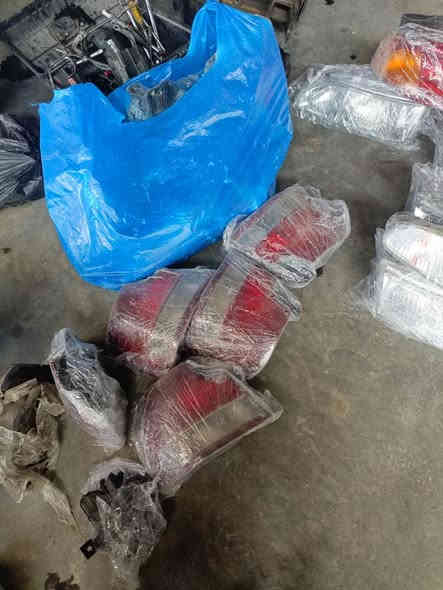 غراض سوناته تو +وان +ثري + النتره دمعه معا باقي لسيارات لحديثه 
العنوان ديالئ بعقوبه لصناعه الثانيه قرب صناعه سلوان مجاور ابو بيروت 
***********
