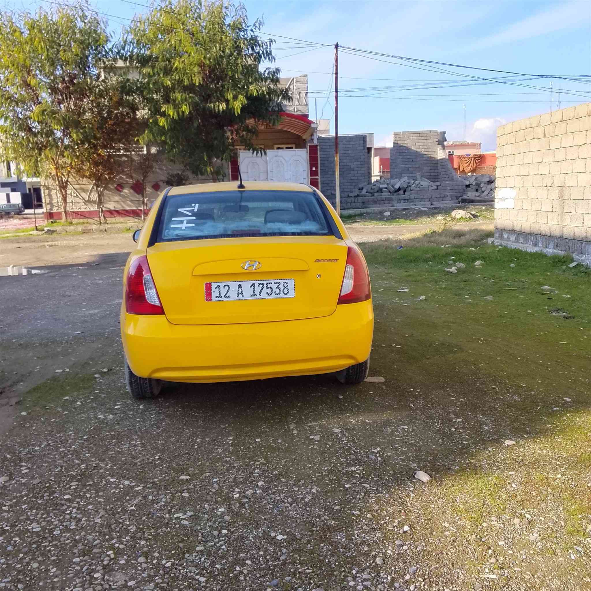 اكسنت 2010 امريكي
محرك  ..كير شرط

شرعيها موجود شرط التحويل 

بيها طخه خفيفه جاملق اليسار اربع أصابع 

وتلقيطات  تكسي خفيفه سياره كدم العين 

اخون السياره بل الحقيقة أحلا من الصوره  سعرها 105وبيها مجال قليل. .. ملاحظه إني مامتواجد بل الفيس خبرني على هاذا رقمي ***********
