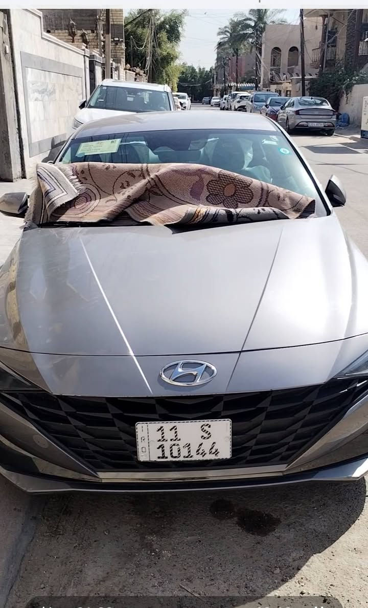 سلام عليكم النترا ٢٣ وارد أمريكي  محرك ٢٠٠٠،، ليبل واحد بدون تبديل صبغ فقط، ماشيه اقل ٣٠ الف ميل،، ٤٠ الف كيلومتر،، حادثه خشم جاملغ بدون دواخل،، وباب خلفي صبغ  سياره جديده،،  السعر ١٤٠ الشراي يتصل *********** بغداد تحياتي،،
