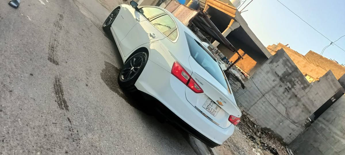 سلام عليكم لبيع ماليبو 2018مكفوله من ضربه والصبغ جاهزة اي نقص ما بيهة كير محرك مكفولات محرك 1500تيربو سياره
تبريد شغال 
السعر 98وبيه مجال باسمي سنوياً 2031هزه جديدة 
العنوان بغداد اليوسفية
رقم هاتف
***********
‏‪***********‬‏
