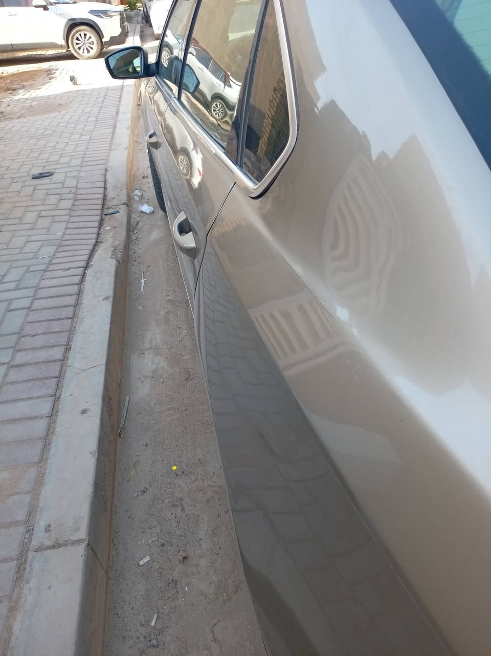 آلُـۜسـۨۚ(✋)ــِۖلُأمٌ ؏ـليۜـ(💜)ـكـۜم وݛحـٍّْـٍّْ⁽😘₎ـٍّْمهہ الًـًٍۖـٍـٍۖ(☝)ٍۖـًٍٍٍّـًٍلۖهًٍۖۂ وبـۗـۗـۗـۗـۗـۗركۧۧــۧۧۧۧۧـۗـۗ(ۗ😇)ـۗـۗاتهۂ 
باسات 2015 مصبوغة عام اثر حرق نهاية الصندوك فول مواصفات محرك 2500 جديد كير جديد السيارة معمرة ع اخر حباية رقم نجف باسمي نواقصها حساس فيفيتي مرات يشتغل مرات لا ماعندي مجال اسويها مكان السيارة ديوانية السعر 90
***********
