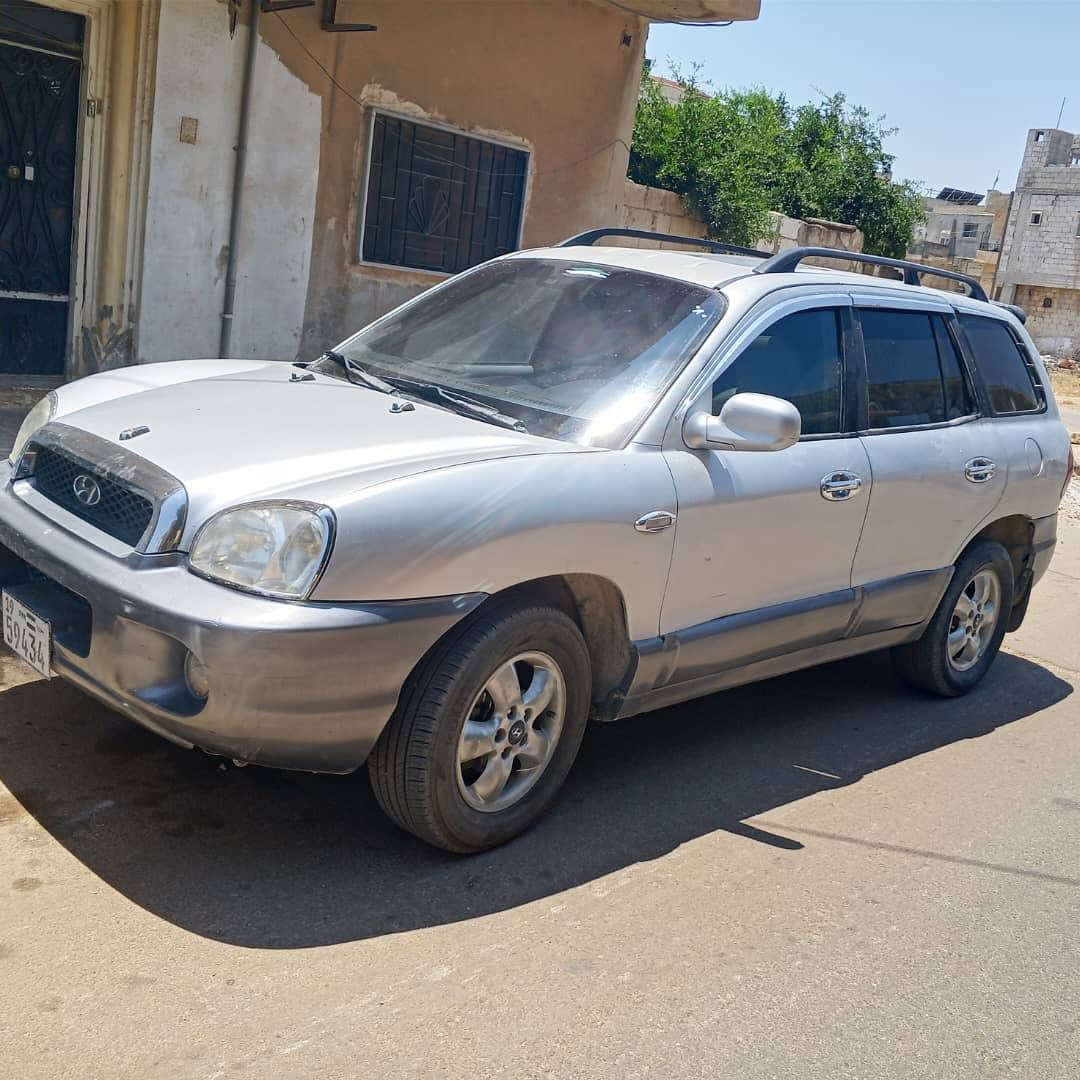 سنتافيه قصة 
موديل 2005 تسجيل 2021
محرك 16 بلورق
أربع دواليب جداد 
اتوماتيك وشاشة 
فرش جلد 
السيارة مابتحتاج ليرة
للتواصل أبو حسن 
0988235806


**إذا كنت صاحب هذا الإعلان وتريد حذفه لأي سبب، رجاءا أرسل رسالة إلى الدعم الفني**