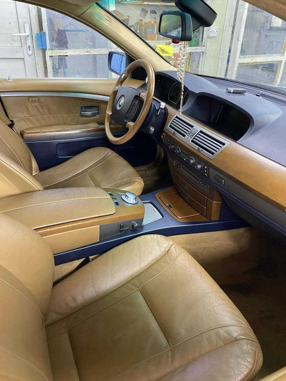 السلام عليكم
النوع :BMW
الفئه :735i
ملاحضه : السياره صبغ حزاف فقط للأستفسار اكثر اتصال على الارقام 
***********
