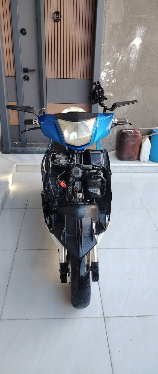 السلام عليكم
دراجه جي تي ار حديث صار سبوعين من هزلت من الرمبه كفاله عامه دراجه قويه وحلوه ومتعوب عليه بيه هواي غراض تزويد وكله اصلي مابيه شي تجاري بيه نقص فقط بجم بس دراجه كامله مكمله علئ اخر حبه ابيعلك مكينه باللايلون جديده بعمنه الكلمه بيه هواي غراض تزويد ومثل ماكتلك اصلي
ملاحضه : الدراجه بيه نقص فقط بجم
الرقم : *********** فقط واتساب
