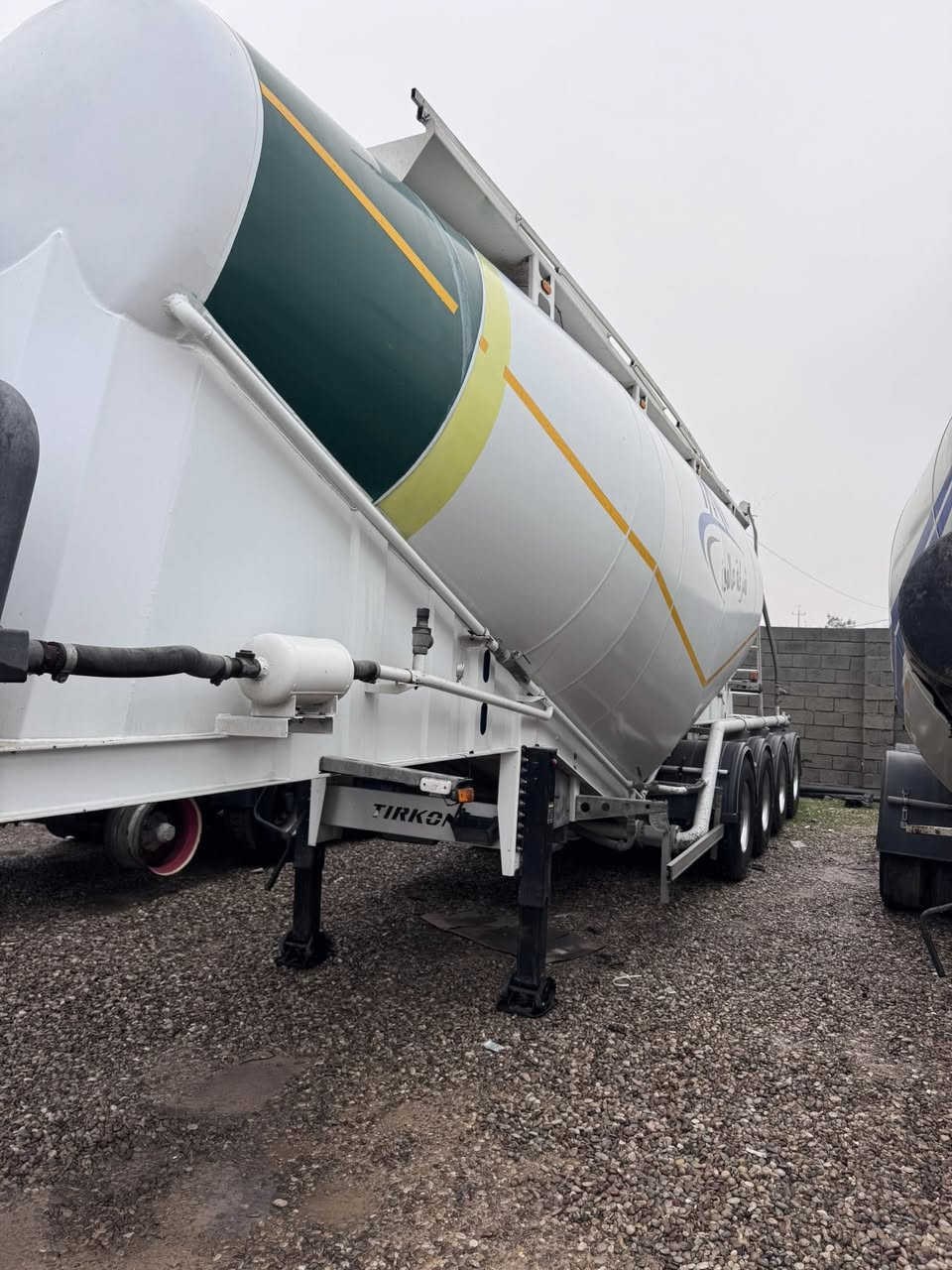 للبيع بطل سايلو 4 دنگير تركي

موديل // 2023

تخم تاير جديد // تخم ويل كروم

فصل وربط مرور سليمانيه 

سعر // 275$

موجود في كركوك في معرض ابو يوسف و توانا حاجي عدنان 
عنوان كركوك شارع مطار مقابل جسر حزيران 

للاستفسار 

***********
