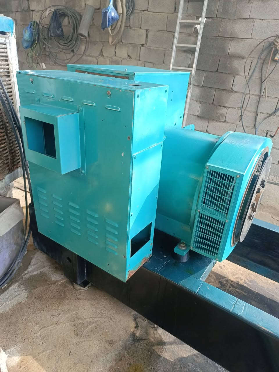 للبيع راس توليد مع شاصي ستامفورد استندر 350 كيفي بلادي ماملعوب بيها قاطع سيتي داير 51  شاصي عالي نضافة فول السعر 35 مكانه ديالى ***********
