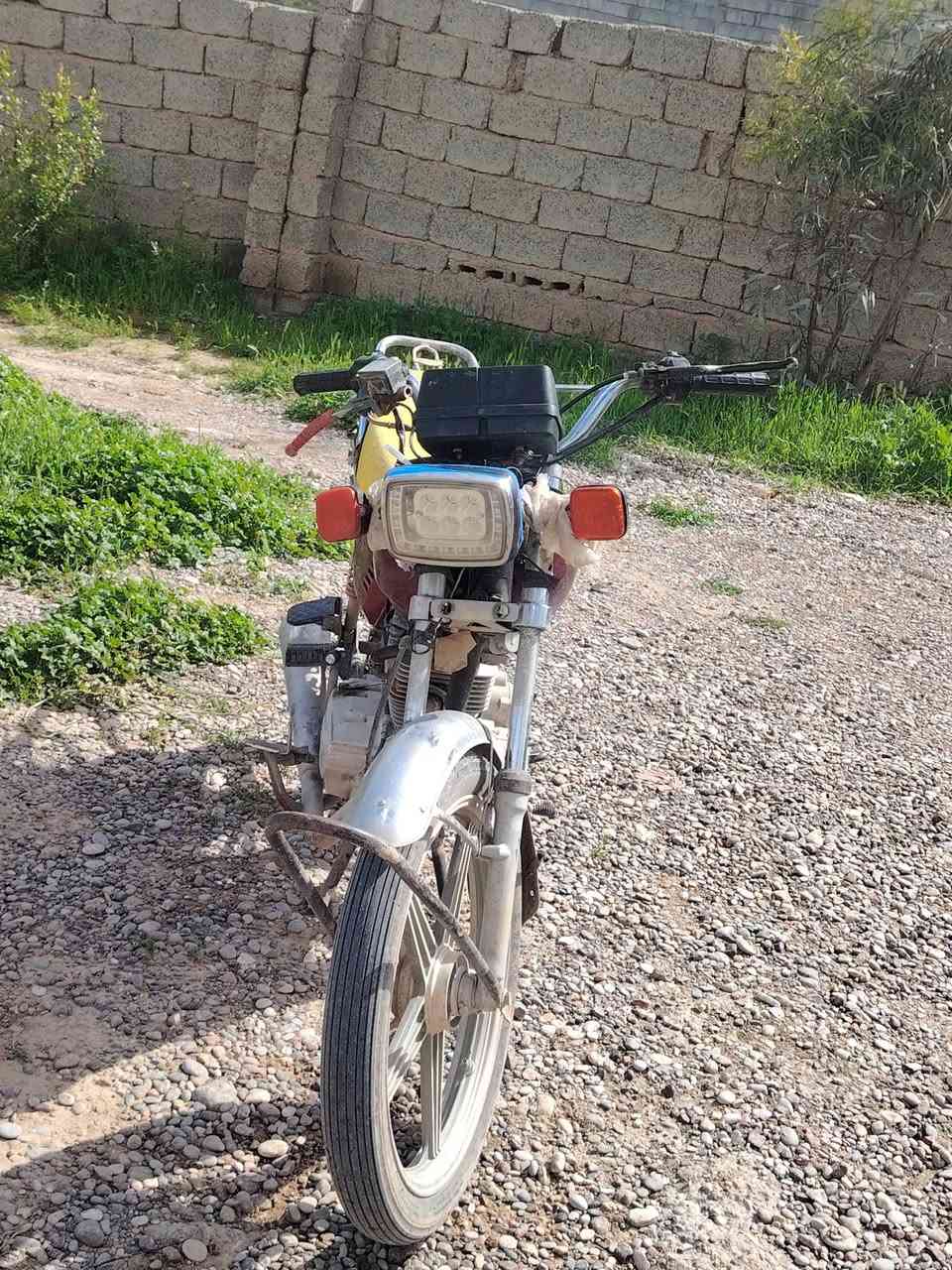 موطور سافين للبيع 2020 شقال كامل سلف ضو السعر 250وبيه مجال المكان الحلوات ***********@ الجميع
