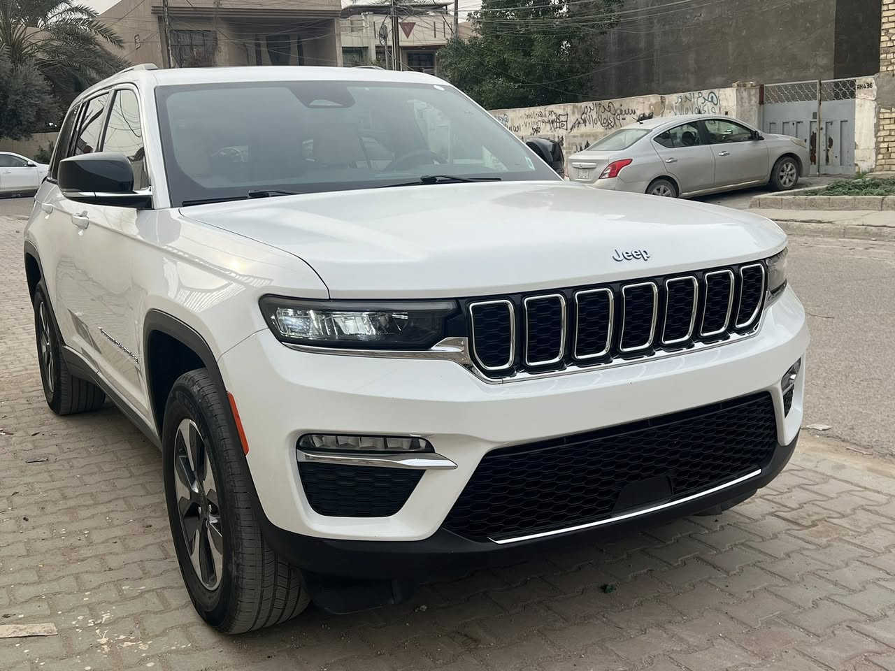 جيب شيروكي لمتد
2024  هايبرد (بلك ان)
بانزين + هايبرد + شحن منزلي

صبغ جاملغ رحافة البنيد
بدون ايرباك
صور الضرر مرفقه مع الصور
   
🚨 فول 1/1
 1شاشتين 
بانوراما طكتين
2. بصمة
سستم صوت Alpine
3. تشغيل عن بعد  
5. كشنات جلد
6. كشن السايق ميموري
7. كشنات كهرباء
8. صندوق كهرباء
9. حساسات خلفية مامي 
10.  3 قطع تبريد
11. اشاير بالمري
12. رادار أمامي
13. رادارات 360
14. ثلاث وضعيات قيادة
15.  نظام اختيار الباتري او بانزين
16. كير ماوس
17. نظام منحدرات
18. هيتـرات بالكشنات
19. ويل كب كروم
20. لايتات لد
21. بكلايت لد
22. كشافات
23. بصمة أبواب
فول مواصفات 1/1   

المكان -بغداد -العامريه

السعر 315$

للاستفسار
***********
***********
