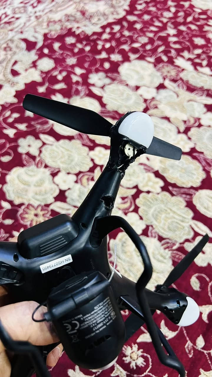 درون هولي ستون HS-120D
اخوان الدرون وصلت بيهة مشكلة بماطورين يشتغلن لكن ضعيفات يحتاجلهن تبديل ابيعهة ع وضعهة + حرق بسيط بوحدة من الاذرع
الطيارة احترافية مواصفاتهة
كاميرا كامبل UHD
بطارية 20 دقيقة
ريمونت شحن
الربط wifi + ينحطلهة رام تصور بي بكامل فريماتهة
باقي مواصفاتهة موجودة باليوتيوب
#ملاحضة الكارتونة مو مالتهة


**إذا كنت صاحب هذا الإعلان وتريد حذفه لأي سبب، رجاءا أرسل رسالة إلى الدعم الفني**