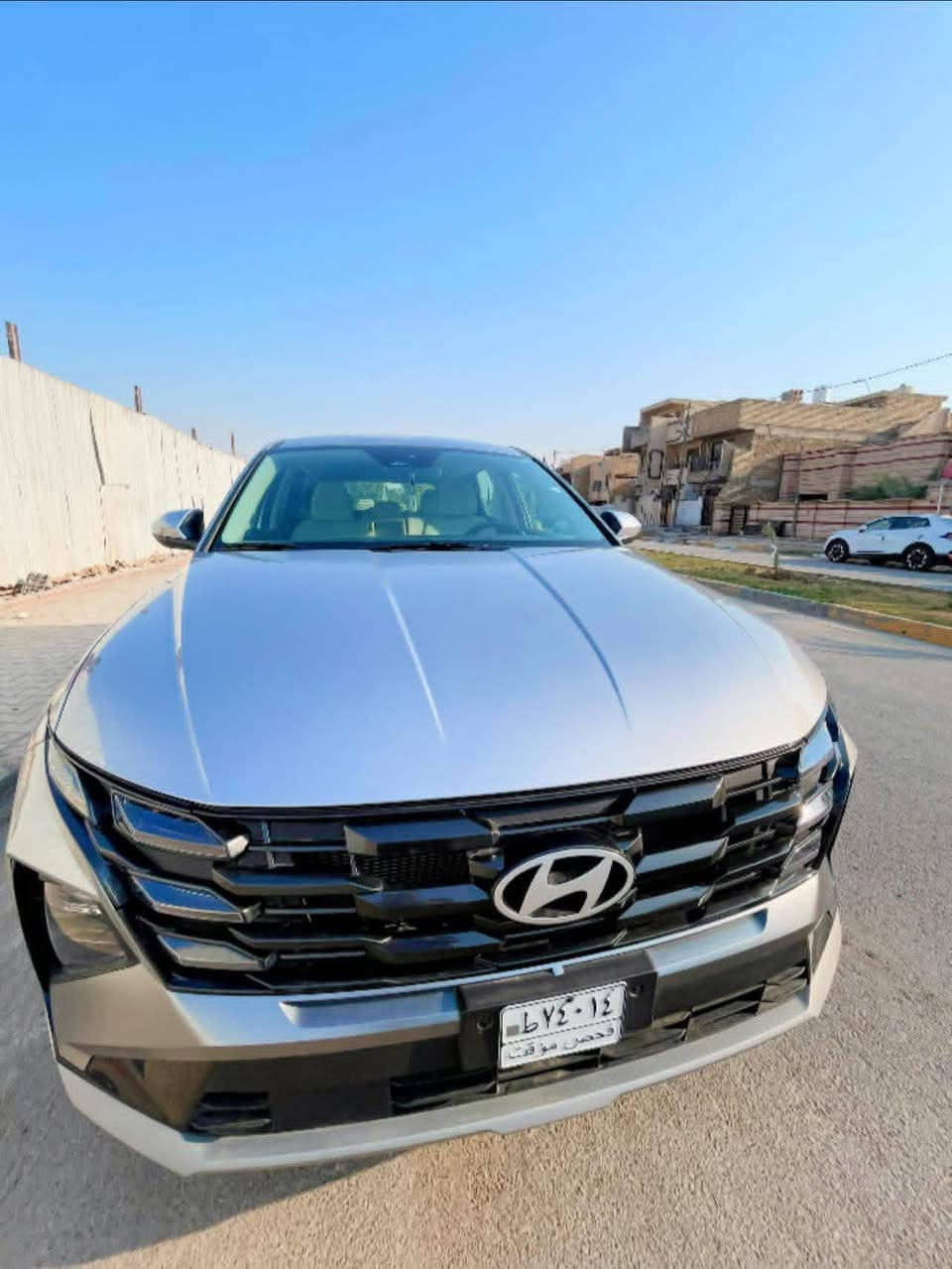 السلام عليكم
اللهم صلّ على محمد وآل محمد 
 
للبيع فقط توسان موديل 2024 مرقم كتاب شهداء قادسيه وارد امريكي 
 
محرك 2500
ماشية40الاف
الحادث جداً بسيط كما موضح في الصور
بصمة تشغيل  
تشغيل عن بعد
اوتو هولد + اطفاء ذاتي 
شاشة تدعم كار بلي 
كامرا خلفية دوارة 
لد امامي نهاري 
لايت زينون عالي ناصي 
تحكمات استيرن جهتين + كروز سرعة+قيادة ذاتيه
أنظمة قيادة متعدده 
سايد بريك بصمة
رادرات فول ونقطة عمياء وكامرات 360 درجه
ومعروفه بعد مواصفات ومتانه الامريكي 

السعر: $195
السماوه  / السوير 
‭***********
