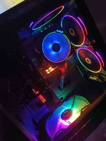 شباب للبيع سيت أب كامل  pc 
حبايب لمو شراي لا يطبلي خاص ❤🌹

معالج amd ryzen 5 5600x

بورد gigabyte b450m s2h

مبرد amd wraith prism (مال رايزن 9)

رامات corsair vengeance rgb pro (2x8) 16gb

تخزين crucial 500gb m.2

كرت شاشة amd radeon rx 6650xt gigabyte gaming oc

بورسبلاي thermaltake smart rgb 700w

شاشه165HZ .1M IPS 
27 حجم
كيبورد ريد سوج 
ماوس كلوريس مدل D
سماعه + ماوس باد + ميز كيمنك+ يده اكس بوكس
كرسي كيمنك 
حبايب سعر نهائي ابد مابي مجال (مليون , ٢٠٠) 
توصيل  موجود وذا تريد تجي تفحص كل القطع وطيك ضمان شكد متريد مكاني كربلاء طوريج
***********
