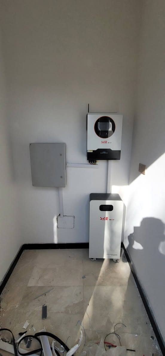 مكتب البيت المعاصر للبناء والتصاميم الهندسية ...
قسم الطاقة الشمسية ...

هل تبحث عن حلم استمرار الكهرباء إلى واقع؟ مكتب البيت المعاصر يوفر لك خدمات متميزة في حلول الطاقة النظيفة (الطاقة الشمسية ) بجودة عالية وذات شركات رصينة وبضمان حقيقي .

🔹 خدماتنا:
- تجهيز ونصب كافة المنظومات بسعات مختلفة حسب حاجة وطلب الزبون وبأسعار تنافسية .
- تصاميم بوردات حماية للمنازل والمحلات التجارية والمعامل تناسب احتياجاتك.
- مخططات كهربائية .

بادارة : المهندس حسين جابر السعدي

📞 اتصل بنا الآن:  
***********

مكتب البيت المعاصر هو خيارك الافضل في ديالى.
الموقع : (٥٩) 
نصب منظومة (٢٥) أمبير نهارا، (١٥) أمبير ليلا 
الخالص - حي العمال .
للأخ : مصطفى عبود السعدي.
