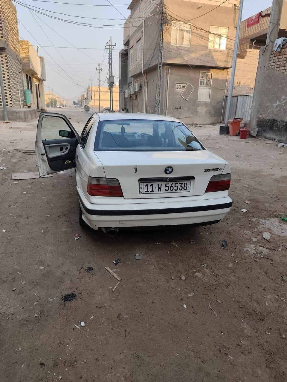 سلام عليكم بي ام 36مسكر 20 عدلا وتوماتيك مديل 93صبغ عام جمليه رقم بغداد نكليزي بسمي هزه جديده تحويل مباشر سعر 50   وبيها مجال توصل *********** مكني نجف
