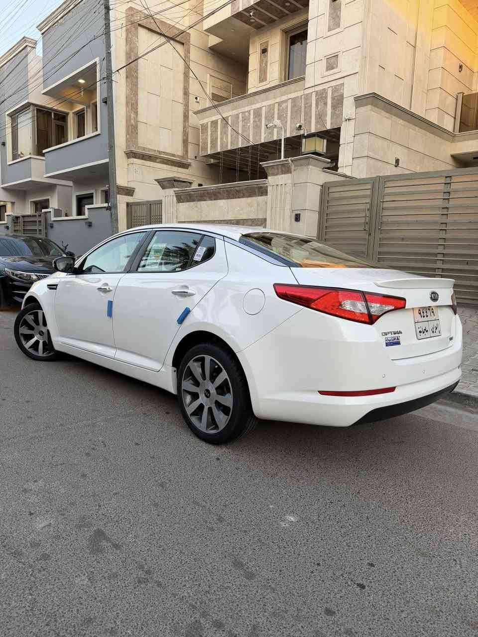 السلام عليكم رمضان كريم
كيا اوبتيما موديل 2011 خليجي مكفولة من الضرر والتبديل مكينة دوش سيارة احلة من الصور مواصفات السيارة شاشة كاميرا تحكم ستيرن كير بالستيرن ثلاجة بالجكمجة تبريد بيانو شاشة حاكية بلوتوث تبريد خلفي مري شفط + أشاير بالمري لد امامي لد خلفي ويل 17 كروم نظام ترحيب ثلاث أنظمة قيادة دشبول كادنزا وبعد بية هواي مواصفات بية داير جاملغ الخلفي صبغ عله كد شبر فقط والباقي مكفول مكينة كير صدر تخم تاير كلة جديد بالعافية عل ياخذها سيارة جديدة رقم سليمانية ثاني يوم تحويل مكان السيارة بغداد الاعظمية سعر 132 وبيه مجال رقم موبايل   *********** 
‭0770 308 5731‬
