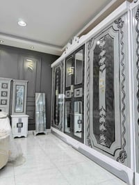 السعر // 950 🔅تفاصيل الغرفة  خشب عراقي تصميم تركي  . مرمري  ....  خارج...