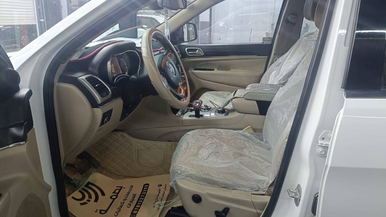 السلام عليكم جيب خليجي لمتيد ٢٠١٤ رقم بغداد بأسمي مكفوله لون ابيض السعر ٢٤٠ وبيها مجال ***********
***********
