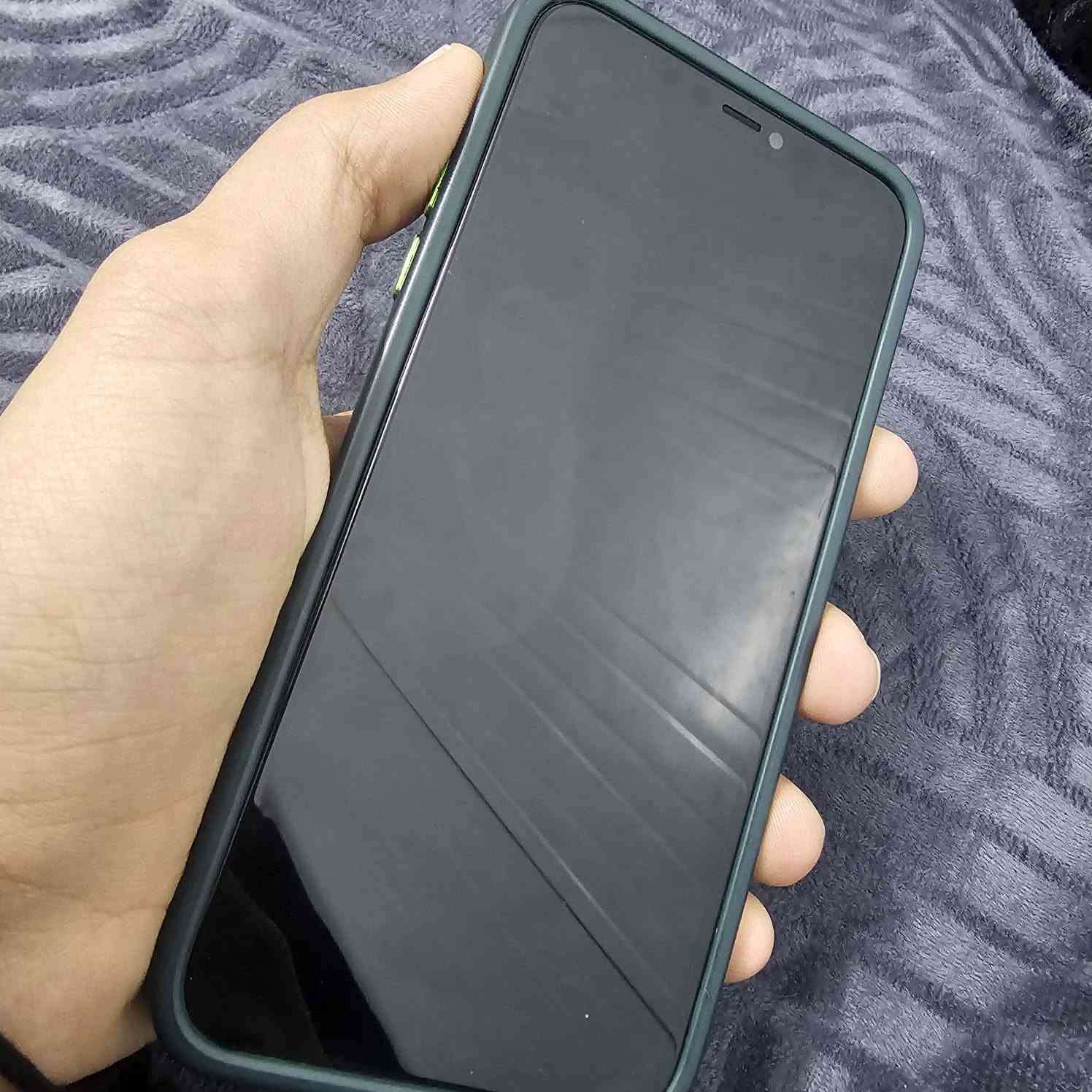 سلام عليكم
ايفون  11 Pro max 📲 للبيع 
بطارية 82‎%‎ ✅
ذاكرة 256 
مبدل شاشة فقط 
رقم *********** مو شراي لا تجي
