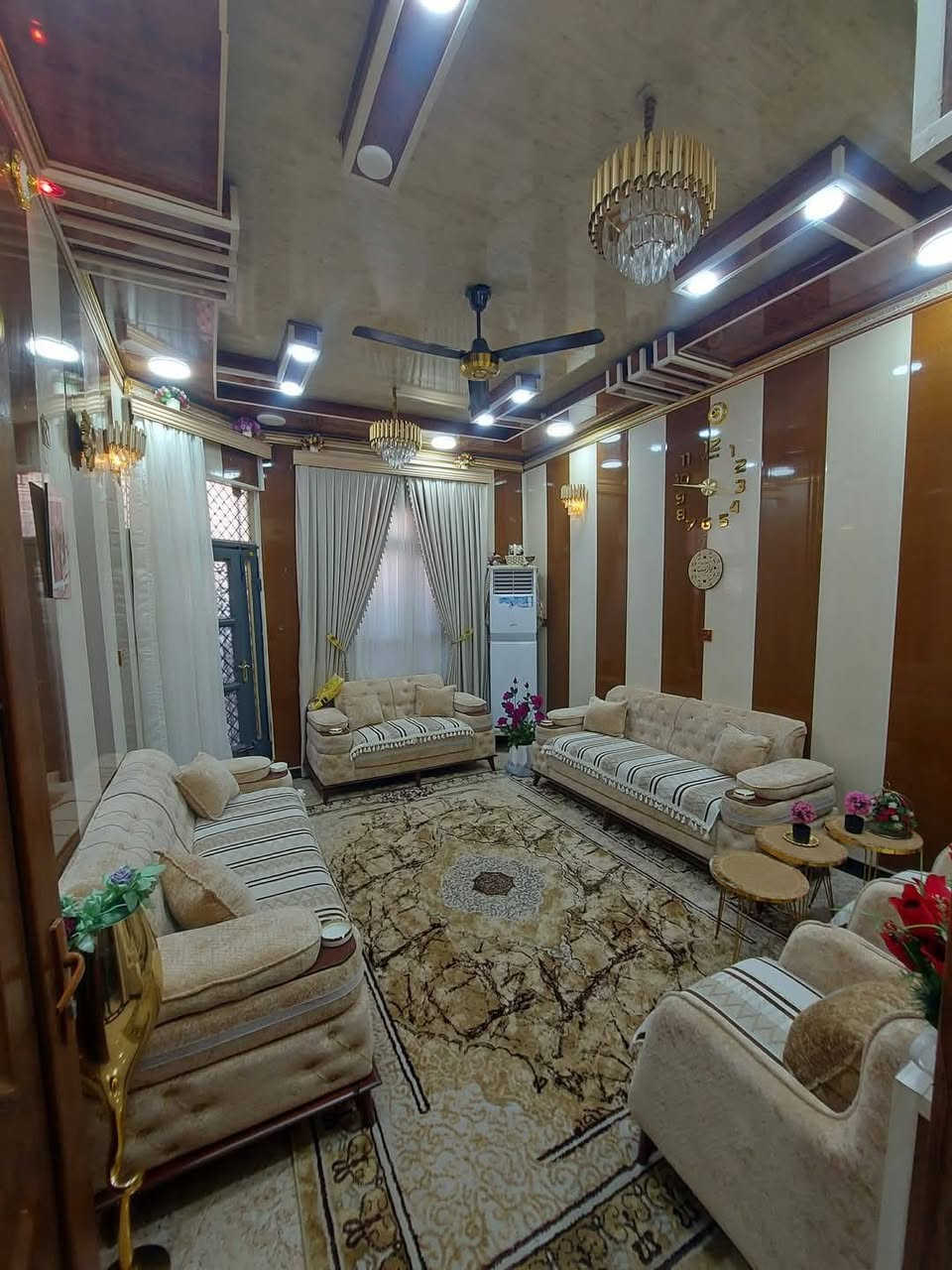 دار للبيع
]] الموقع بعقوبة حي المصطفى وخلف كلية التربية الأساسية
شارع الملعب
بناء حديث من موقع مميز خدمات كاملة
سند بأسم صاحب الدار - نوع العقار طابو زراعي ملك صرف على القرار ( ٢٥ ) 
لمعرفة السعر 
 الاتصال عل  الرقم 
 *********** 

مساحة ( ١٠٠ ) متر واجهه ( ٥ ، ٧ ٠ ١٤ ) متر
طابق الأول (۱) غرفة نوم
وستقبال
وصالة ومطبخ . ومجموعة صحيات كاملة . مع منور (۱)
طابق ثاني ( ۲ ) غرفة نوم وصالة -ومجموعة صحيات كاملة للا مع سطحين
الأرضية صب شريطي بتلو كهربائيات الدار سيمنز سعودي الأصلي تأسيس منظومة سبالت الأبواب صاج درجة اولى ( السراي ( الأرضية بورسلين هندي الدار مغربي بايات الدرج بورسلين هندي محجر المنيوم ووم نقوش
