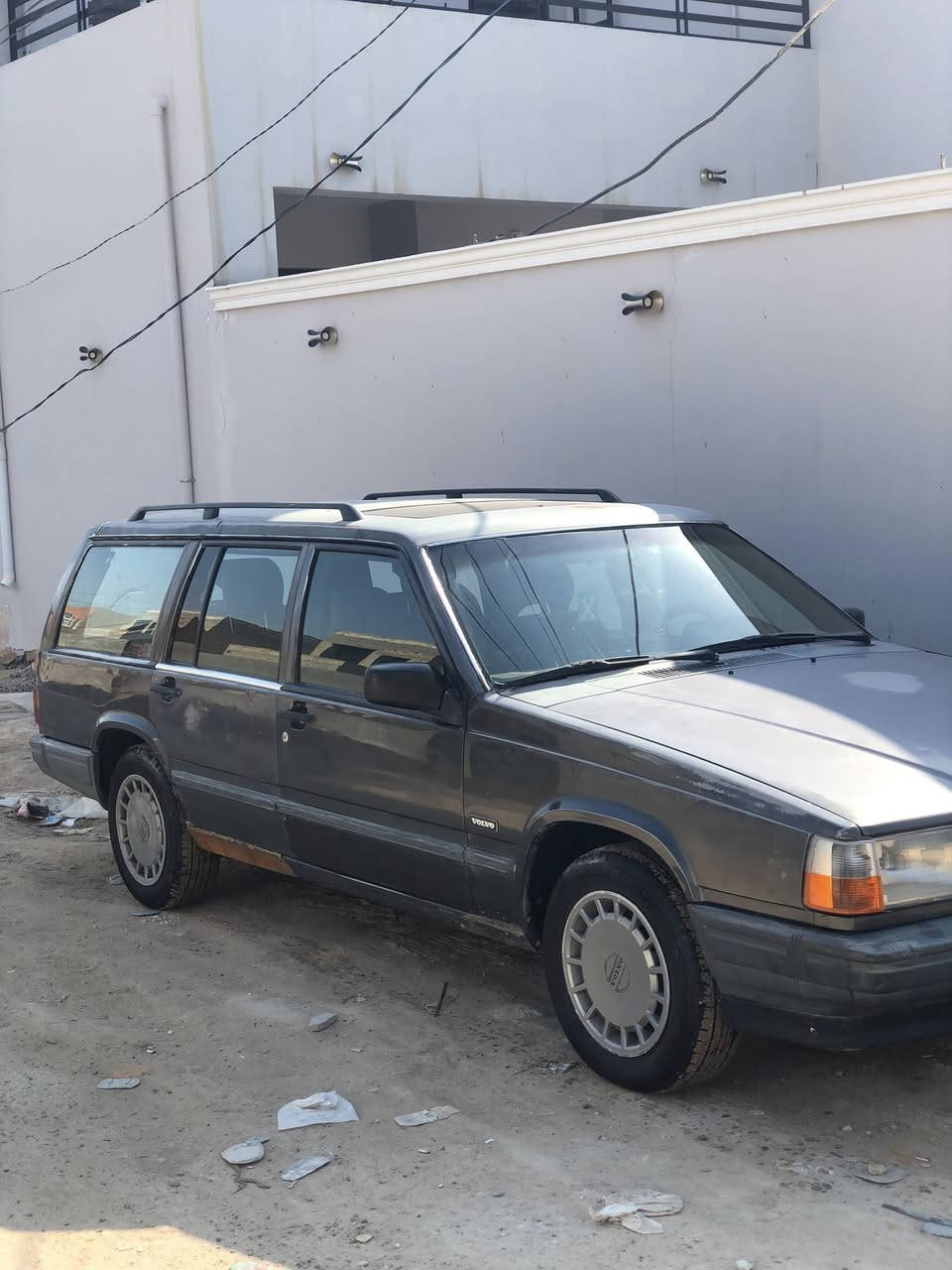 السلام عليكم للبيع VOLVO حجم 740مديل 1990مكفوله كفاله عامه من الضربه والمعجون   والصبغ داخل رصاصي محرك تيربو بريك نضام ABS رقم بغداد السعر 60 وبيه مجال العنوان نجف حي النداء الرقم ***********。***********
